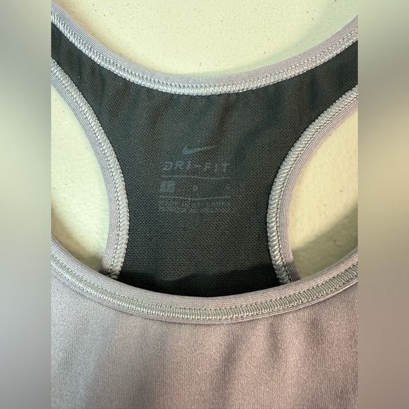 Nike Women’s Dri-Fit Sports Bra - Picture 3 of 4